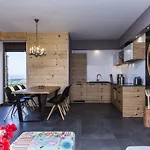 Udanypobyt Panorama * 초르쉬틴