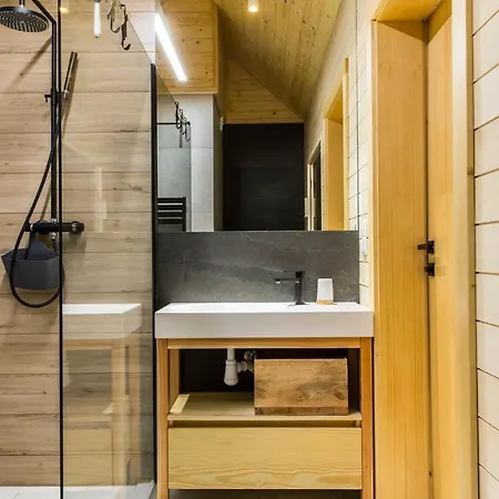 Udanypobyt Panorama * チョルシュティン